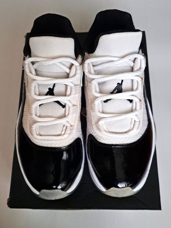 Air Jordan 11 CMFT Low Size 6.5Y Big Kids' Leather Shoes Sneakers DV2208-100 EUC - Picture 13 of 13